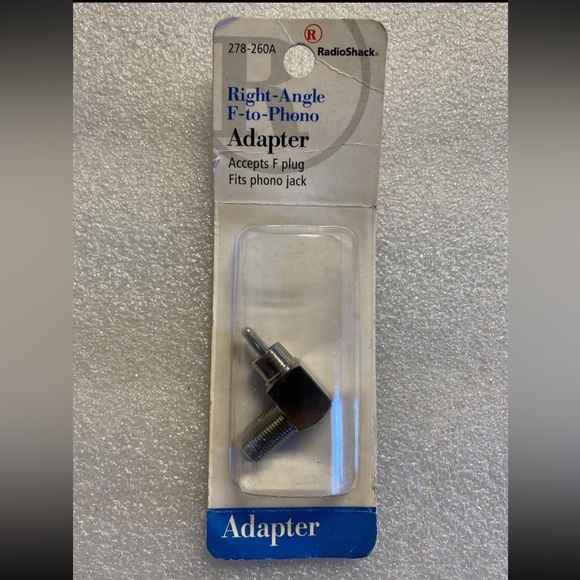 Pair of Radio Shack RCA Phono Male to F-Connector Female Angled Adapters - Picture 2 of 5